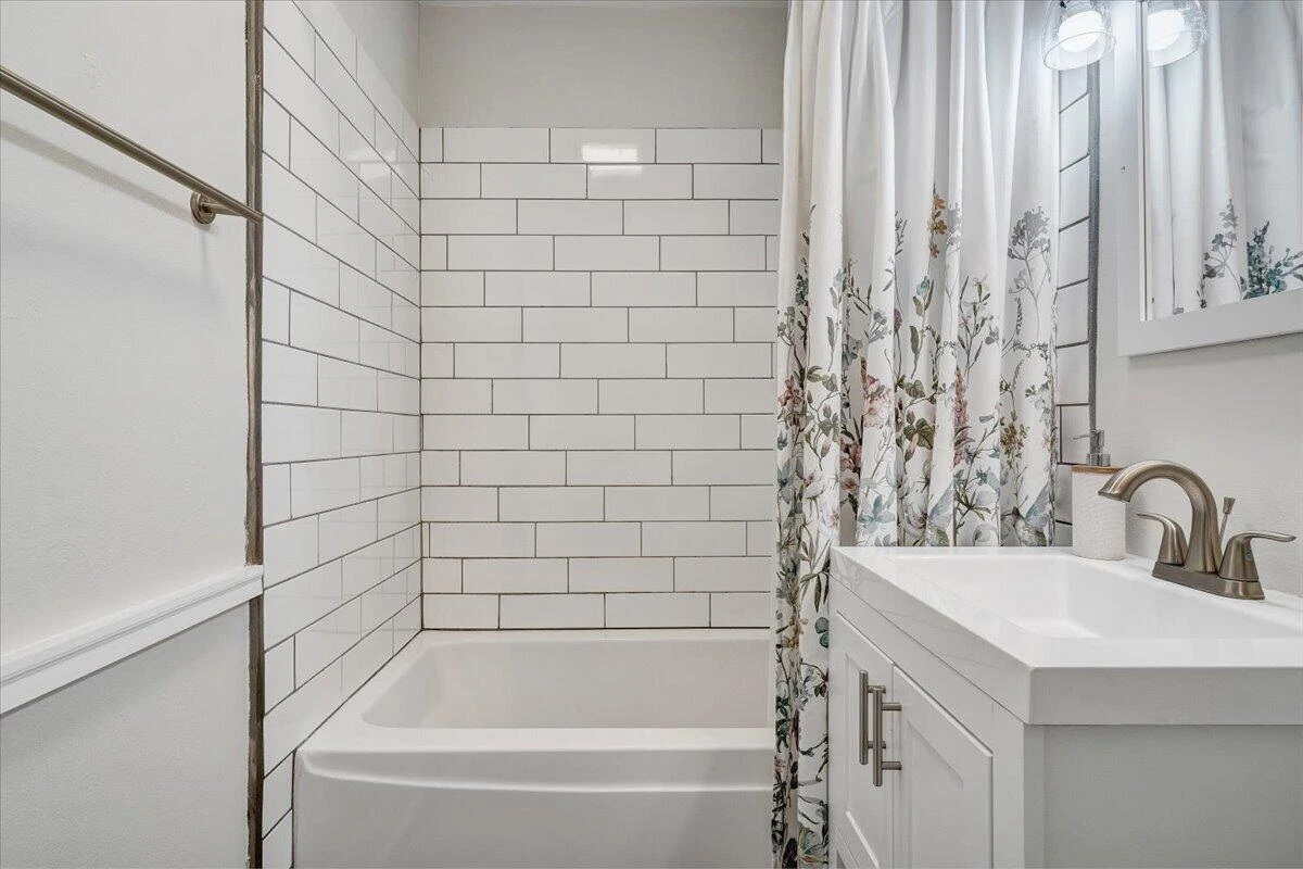 2508 Alberta AVE - Photo 29