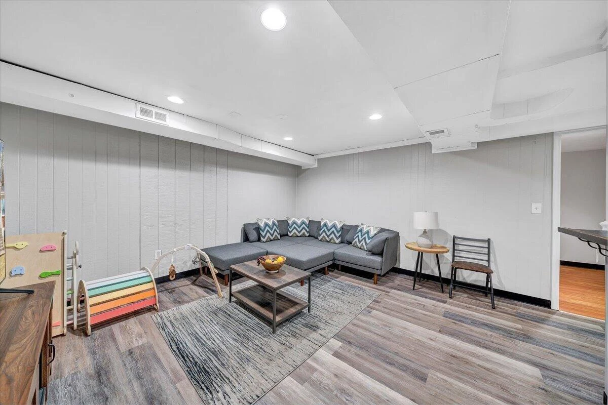 2508 Alberta AVE - Photo 33