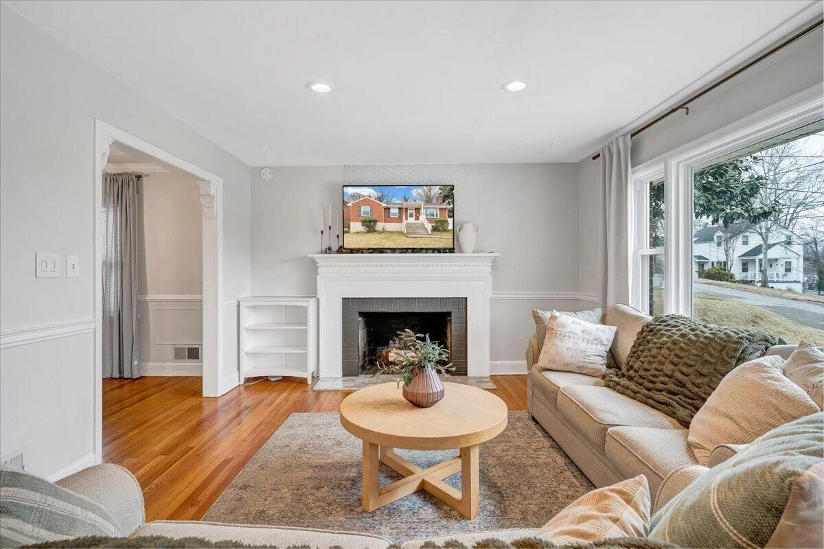 2508 Alberta AVE - Photo 6