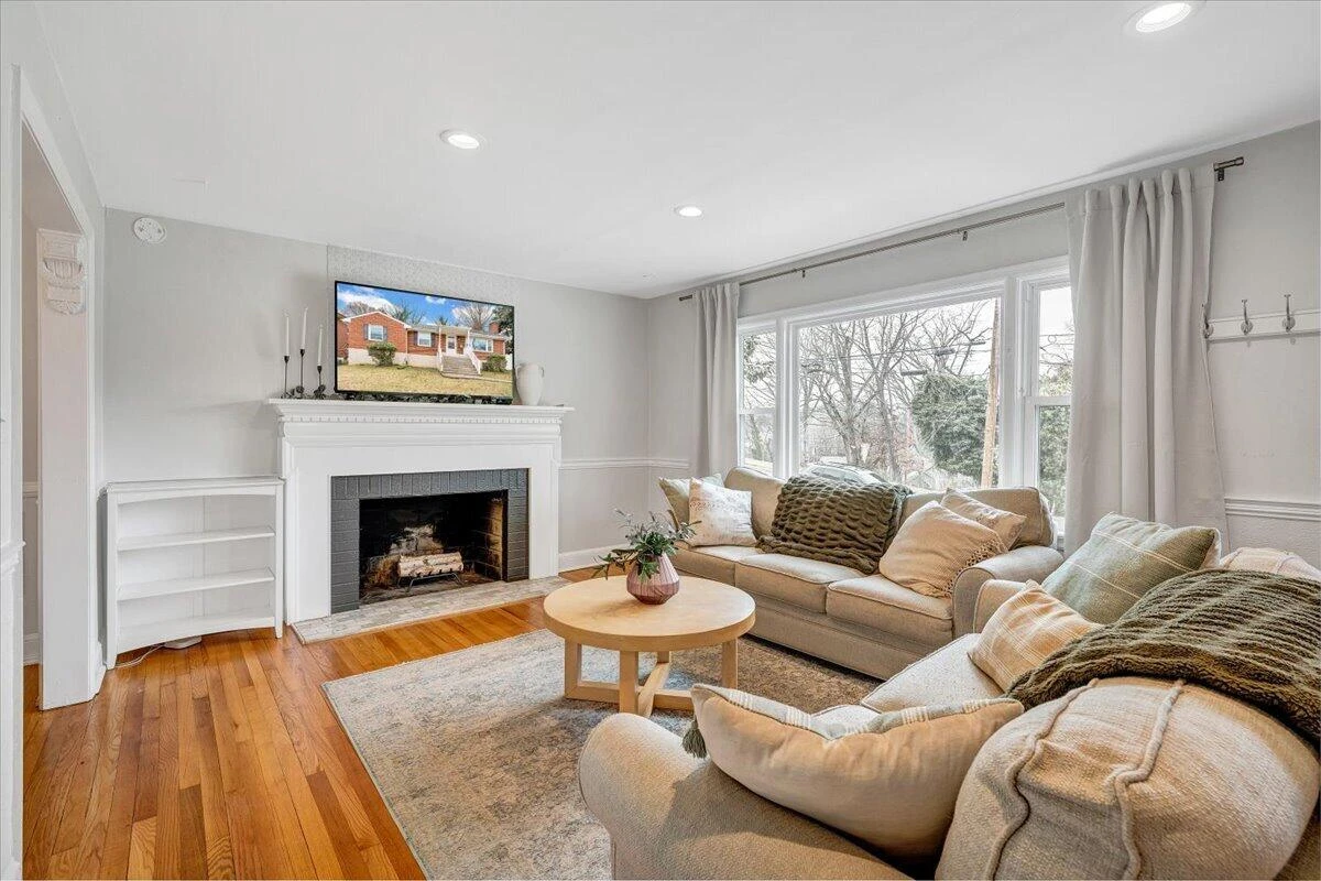 2508 Alberta AVE - Photo 8