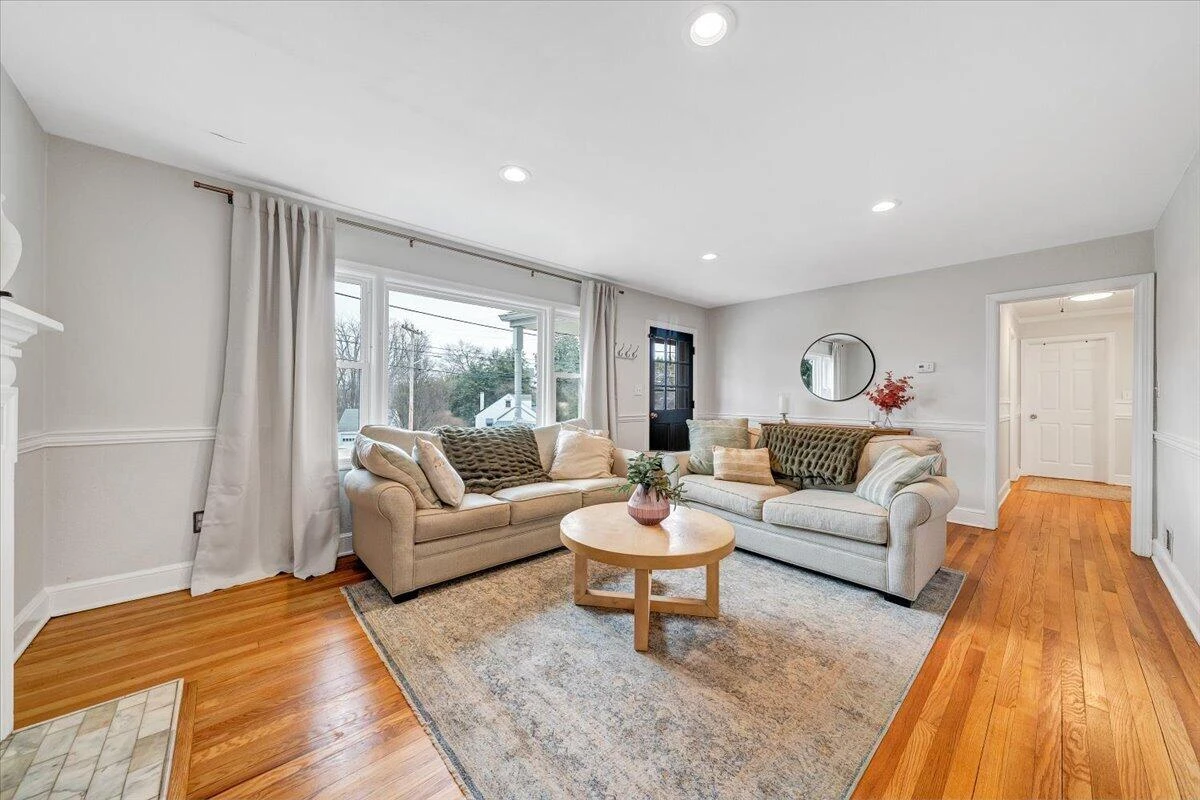 2508 Alberta AVE - Photo 9