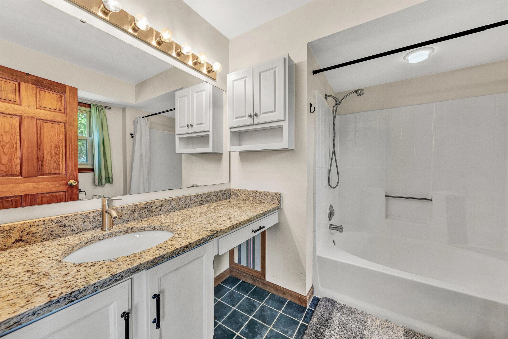 7835 Forest Edge DR - Photo 27