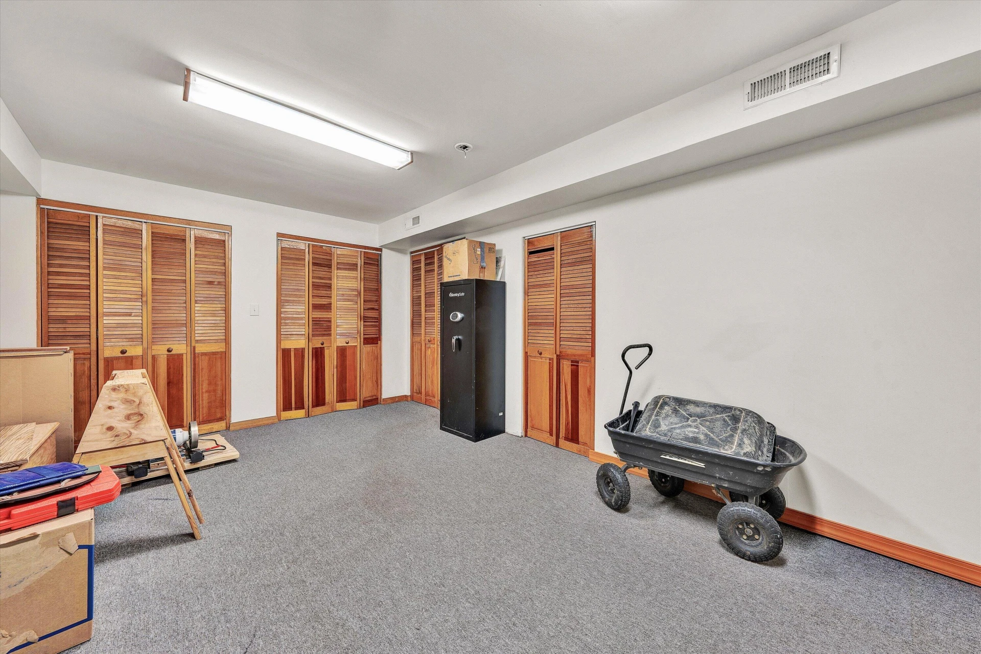 7835 Forest Edge DR - Photo 33