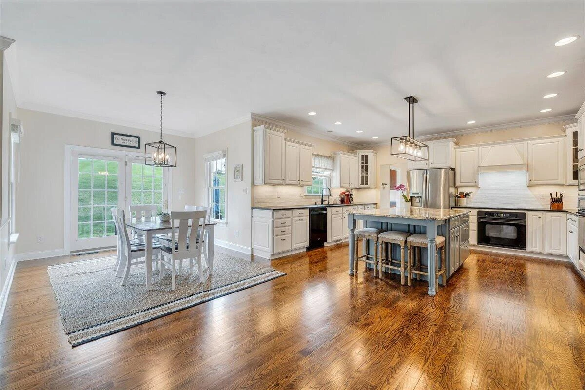 580 Scarlet DR - Photo 19