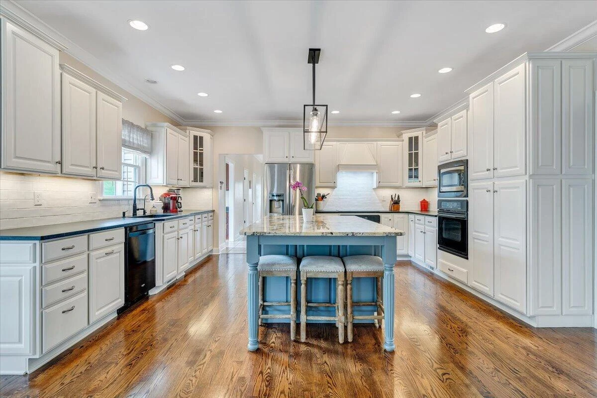 580 Scarlet DR - Photo 22