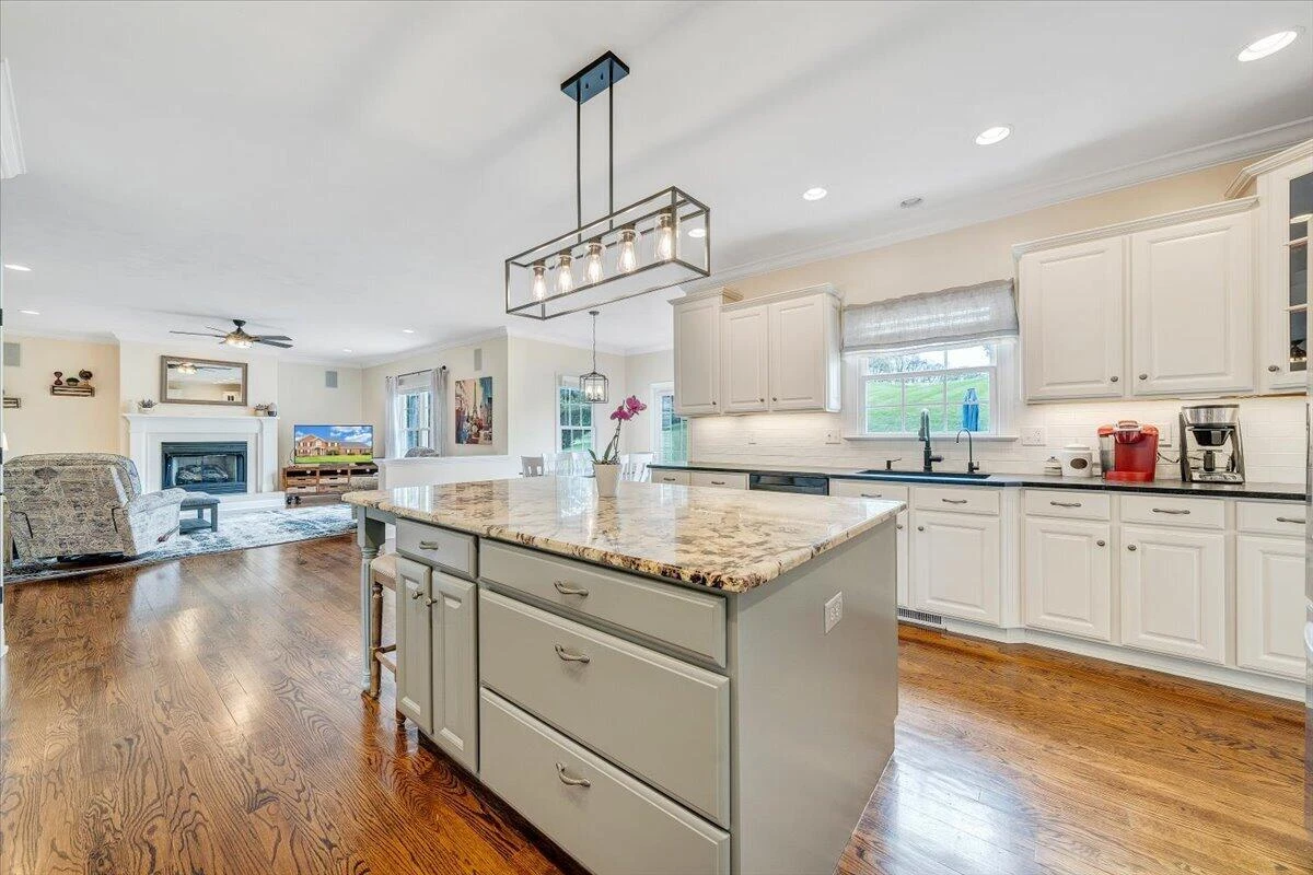 580 Scarlet DR - Photo 25