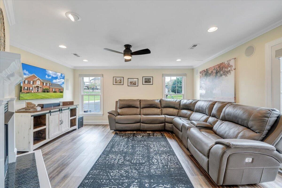 580 Scarlet DR - Photo 55
