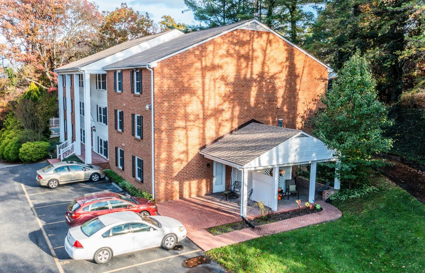 4622 Grandin RD - Photo 3