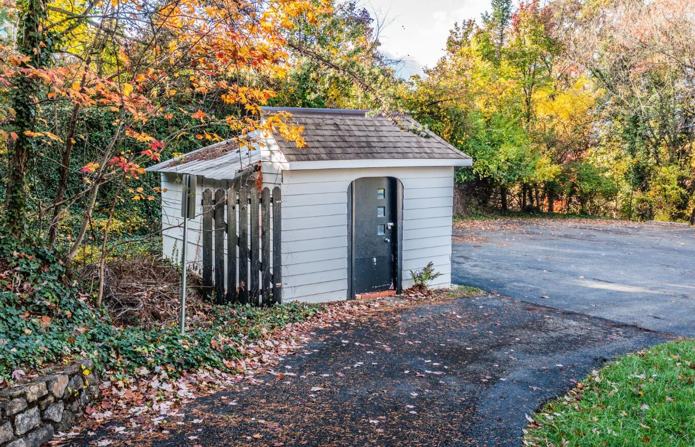 4622 Grandin RD - Photo 5