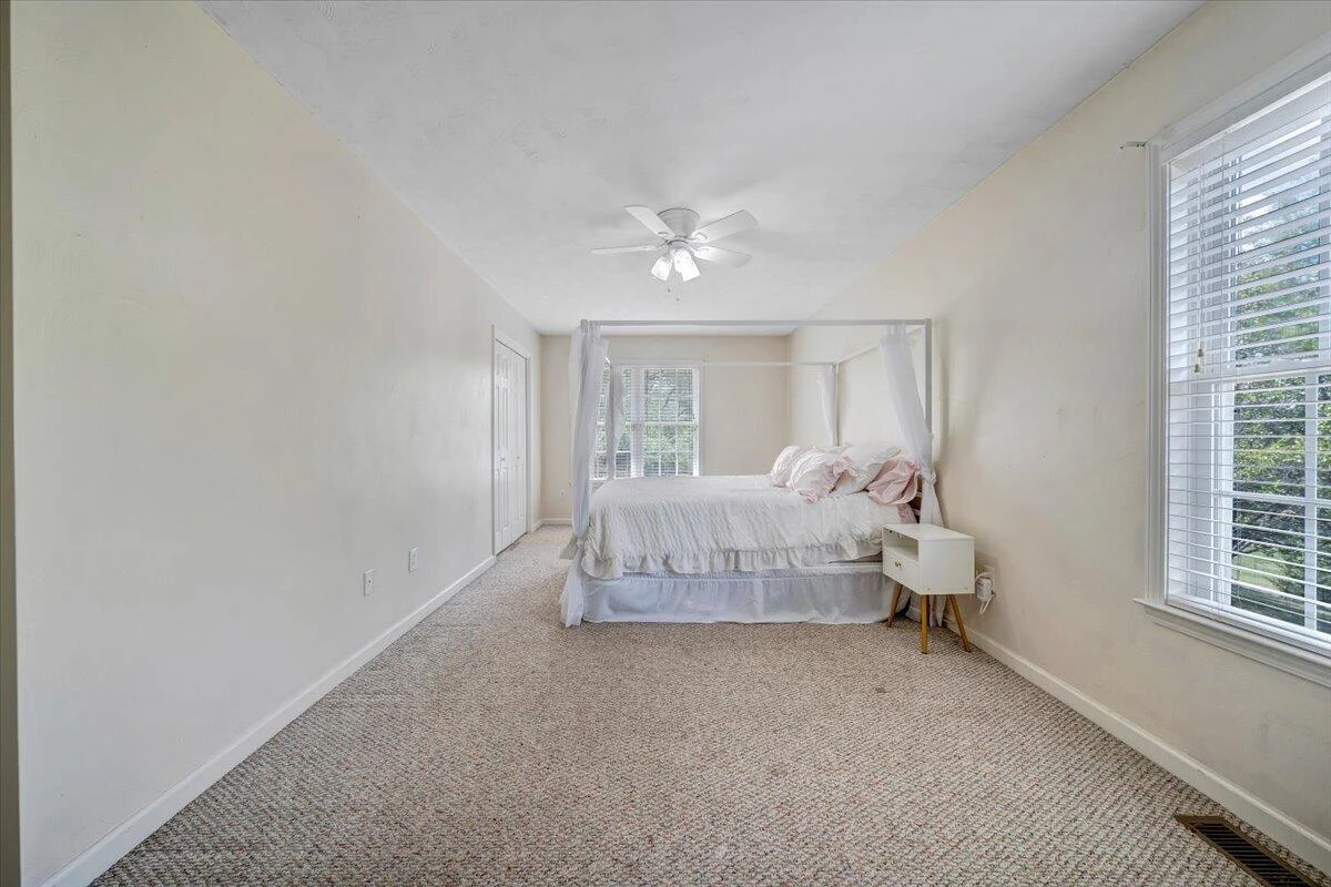 686 Pinehaven RD - Photo 33