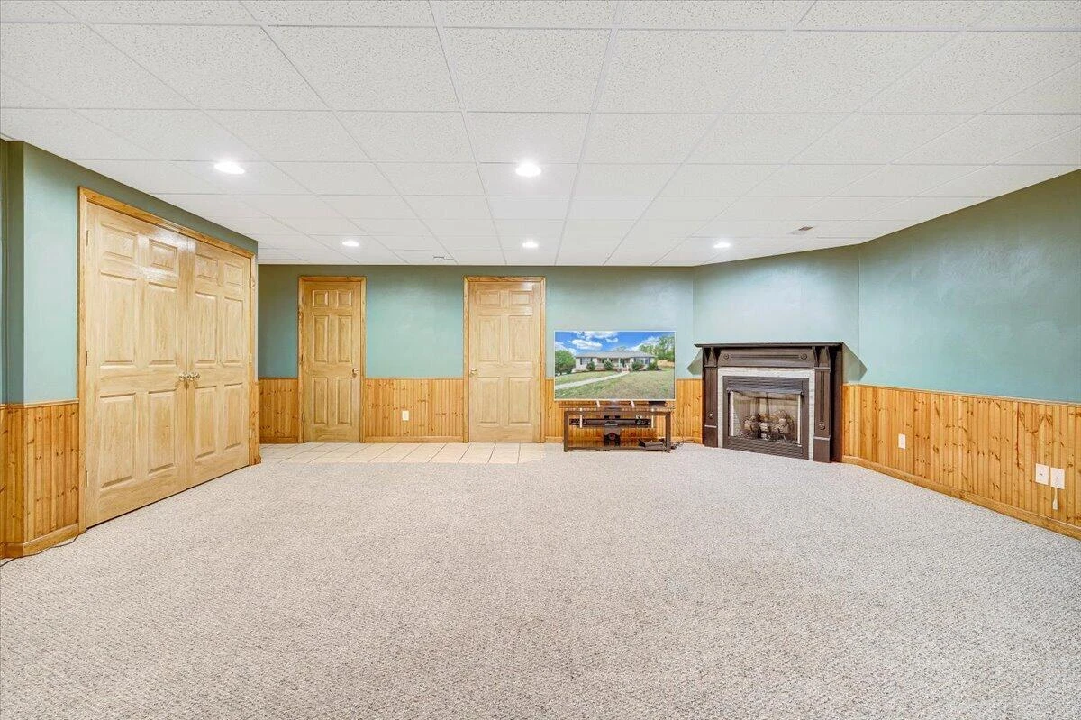 686 Pinehaven RD - Photo 37