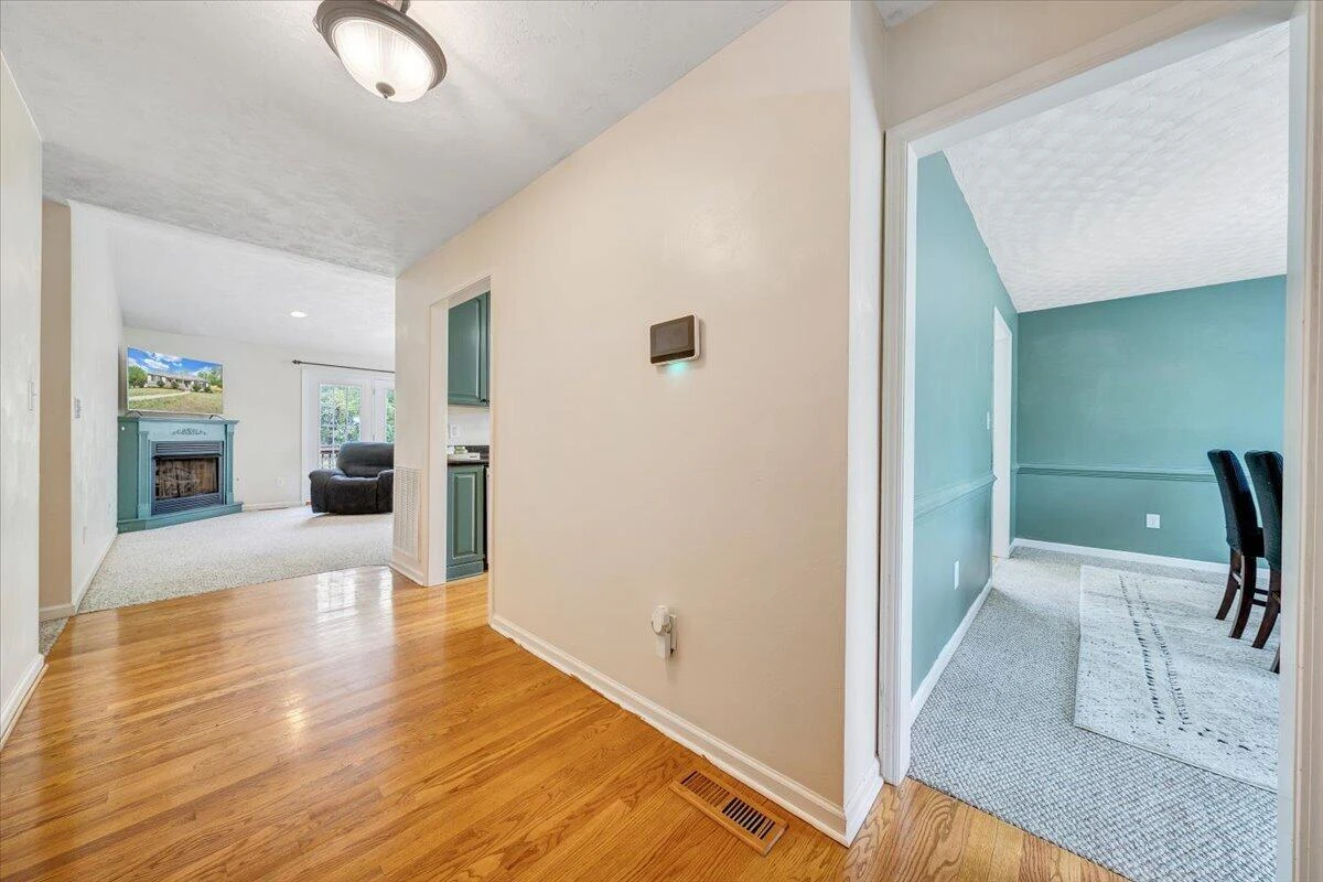 686 Pinehaven RD - Photo 7