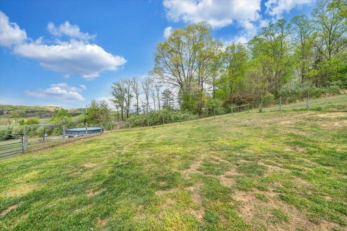 686 Pinehaven RD - Photo 48