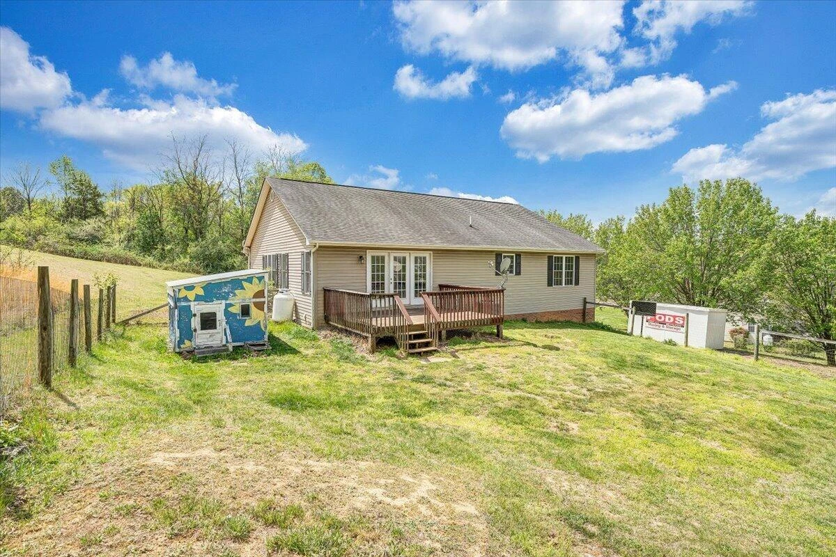 686 Pinehaven RD - Photo 50