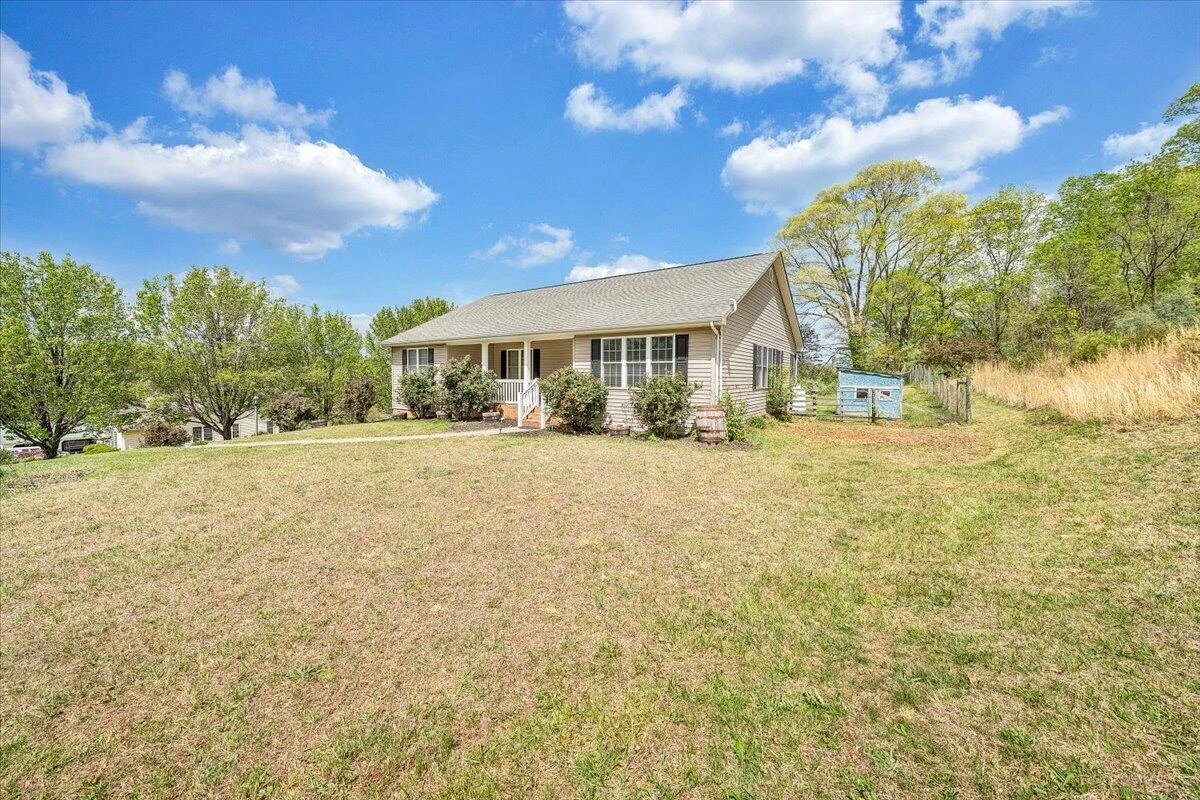 686 Pinehaven RD - Photo 56