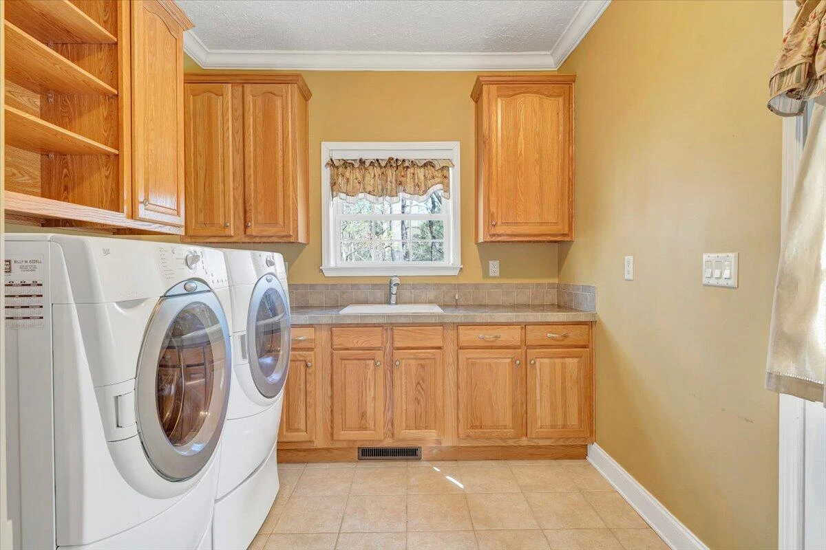 363 Ezra DR - Photo 31