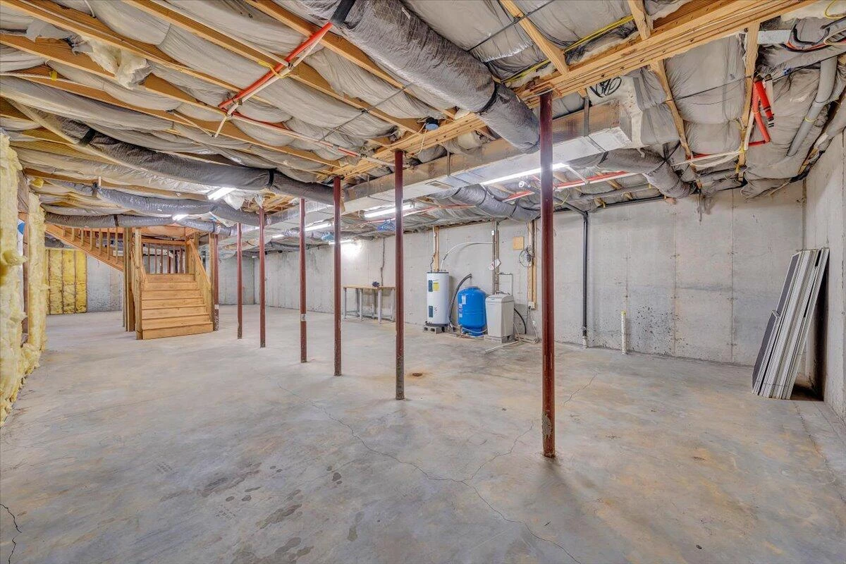 363 Ezra DR - Photo 56