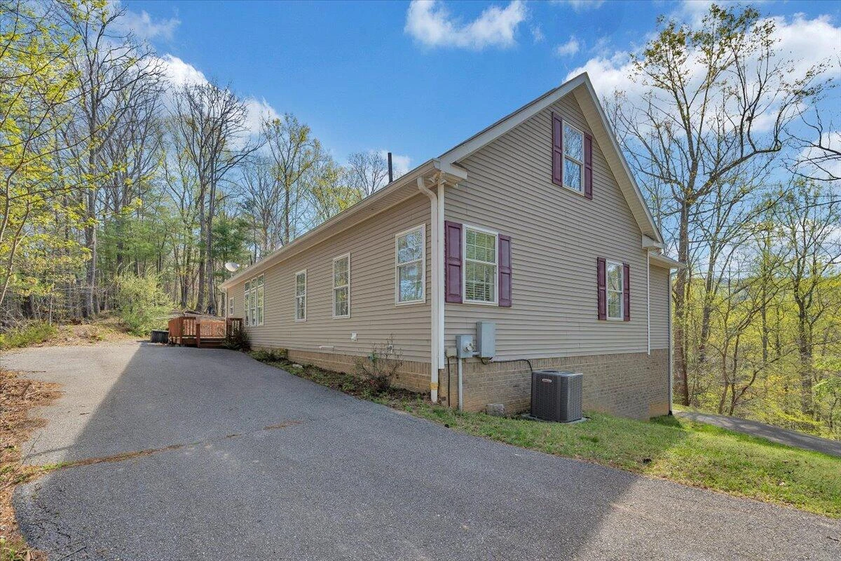 363 Ezra DR - Photo 63
