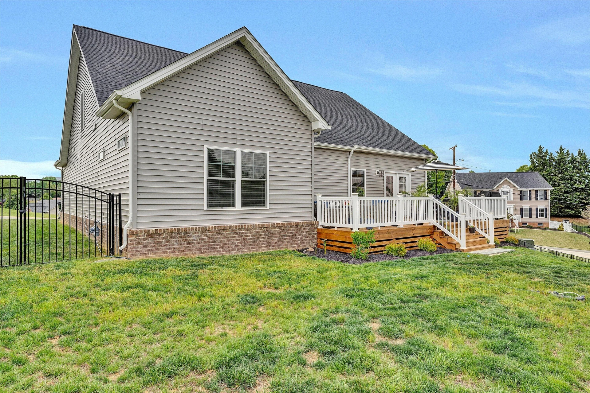 102 Simms BLVD - Photo 43