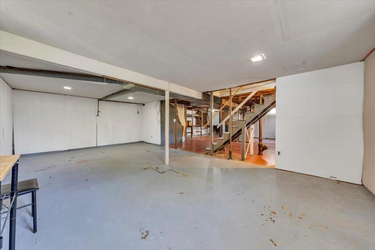 4230 Moomaw AVE - Photo 19