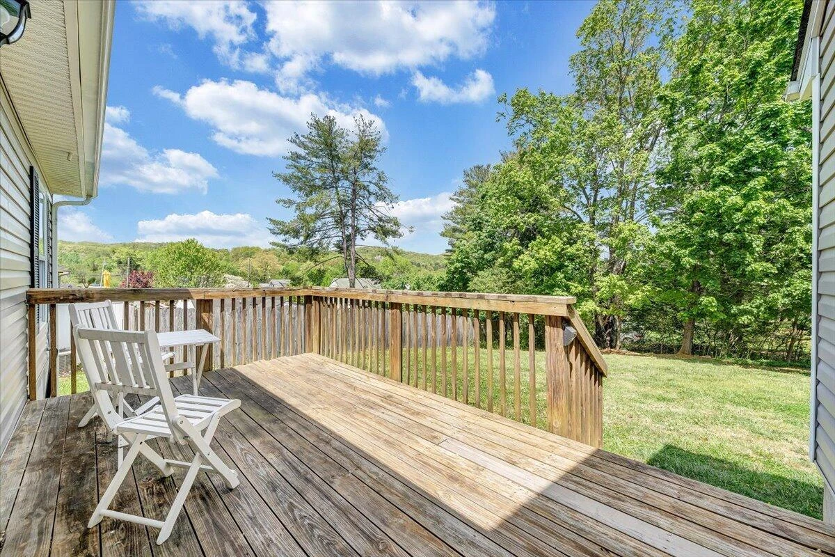 3824 Yellow Mountain RD - Photo 33