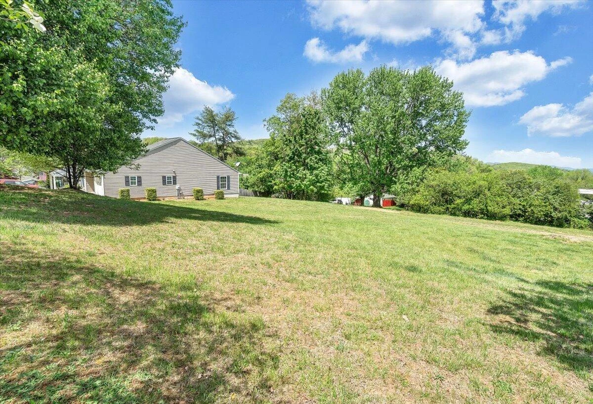 3824 Yellow Mountain RD - Photo 44