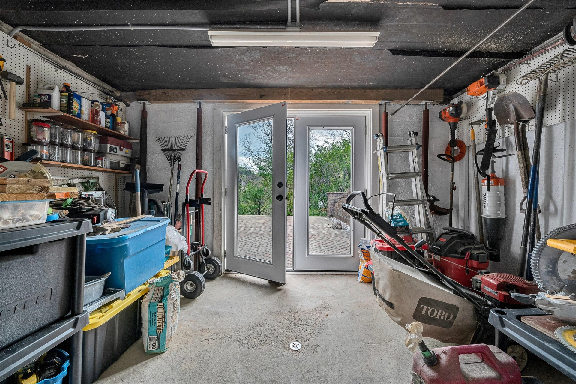 6923 Old Mill RD - Photo 32