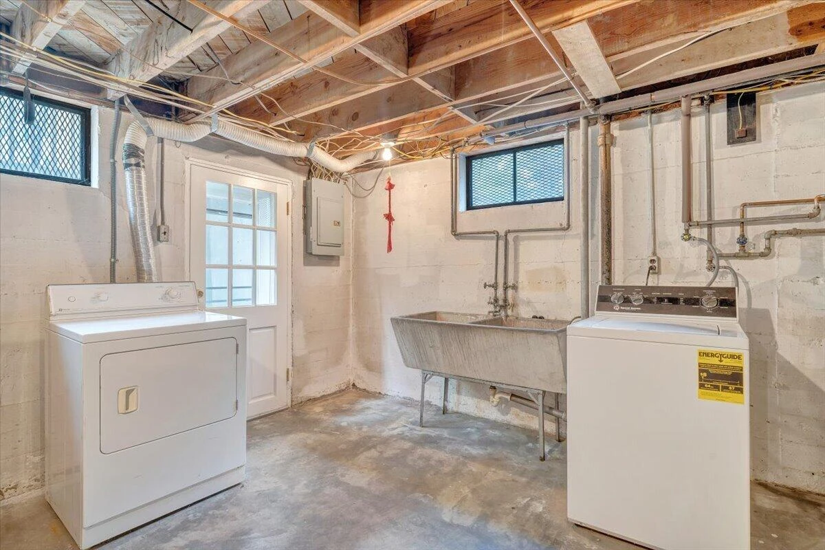 2469 Tillett RD - Photo 35