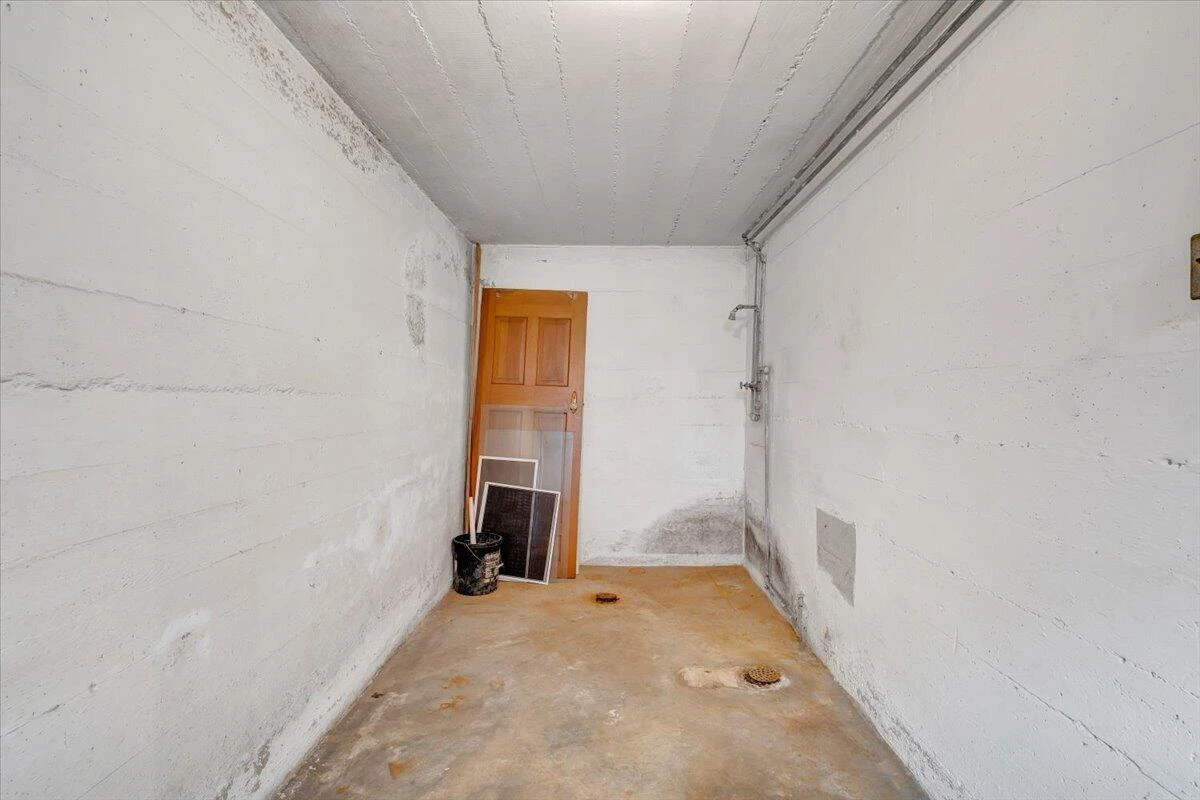2469 Tillett RD - Photo 36