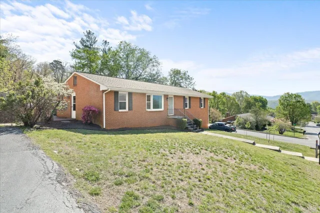 403 Ingal BLVD