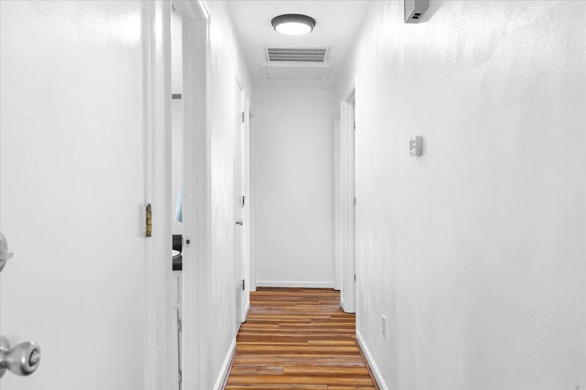 403 Ingal BLVD - Photo 14