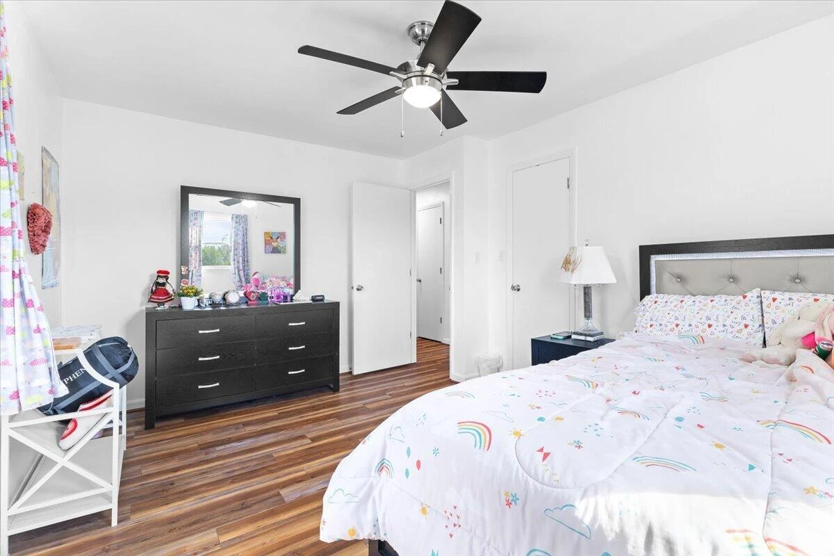 403 Ingal BLVD - Photo 19