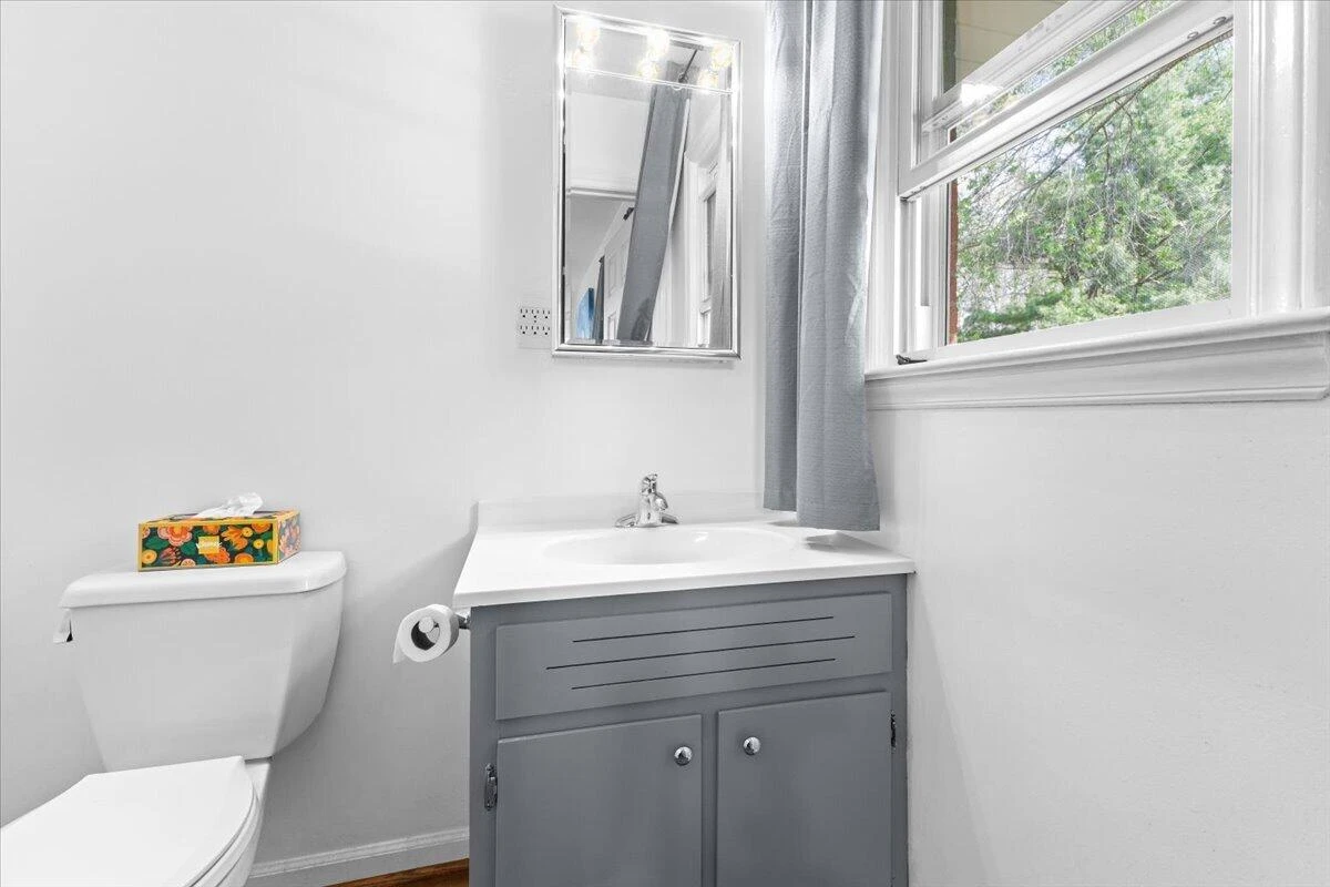 403 Ingal BLVD - Photo 22