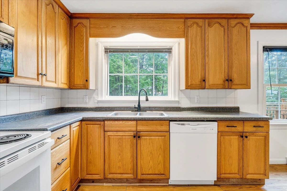 2730 Coachman CIR - Photo 19