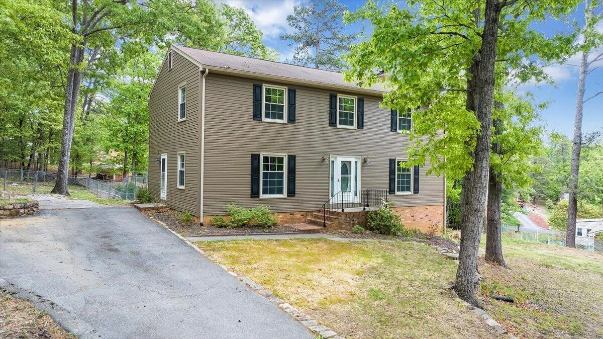 2730 Coachman CIR - Photo 51