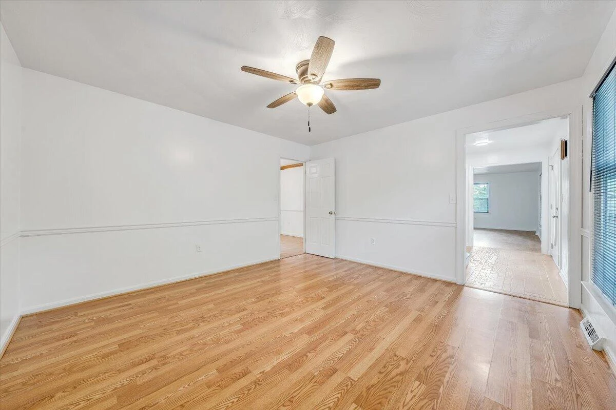2730 Coachman CIR - Photo 8