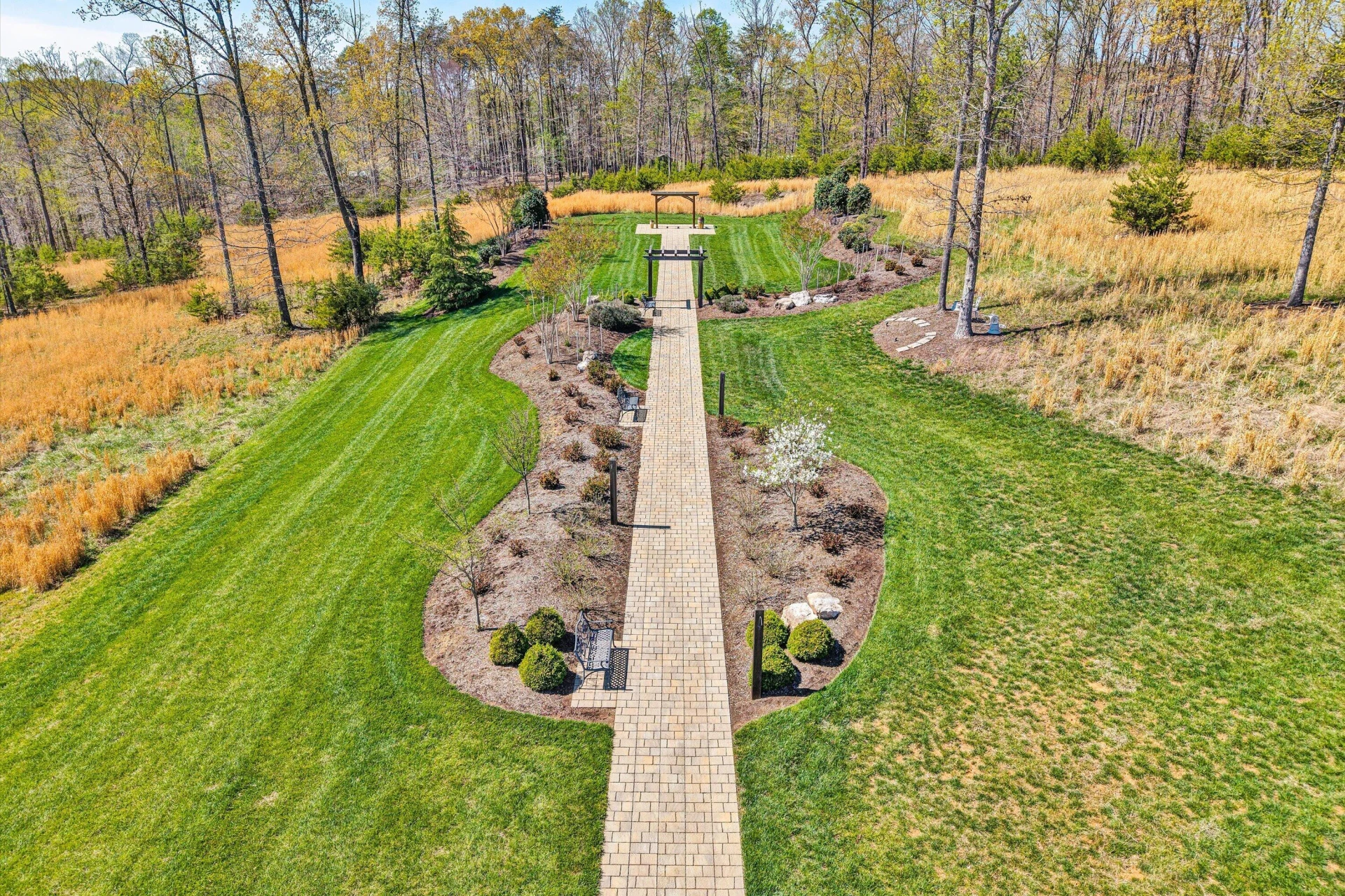 9945 BROOKS MILL RD - Photo 8