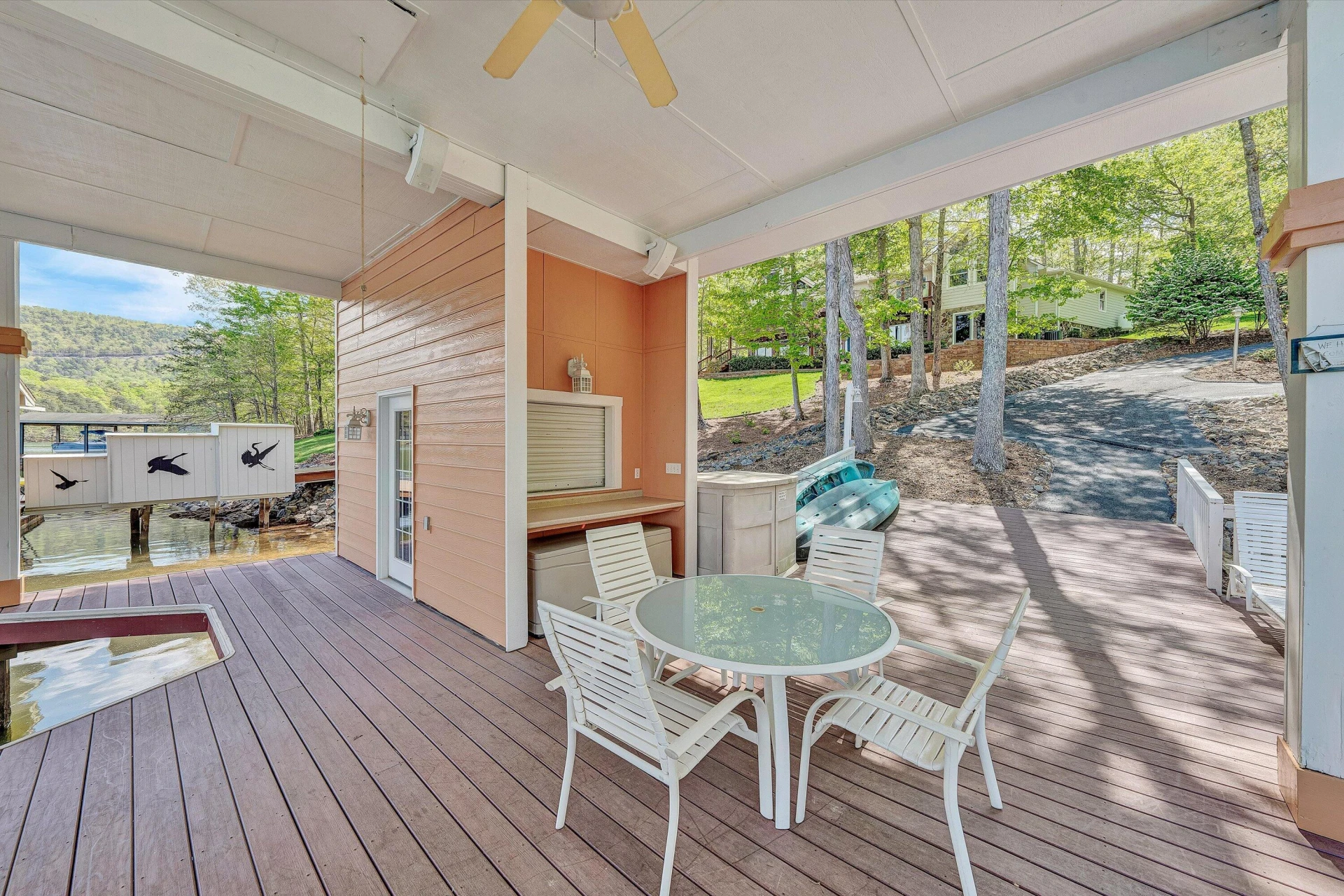 250 Deerwood DR - Photo 14