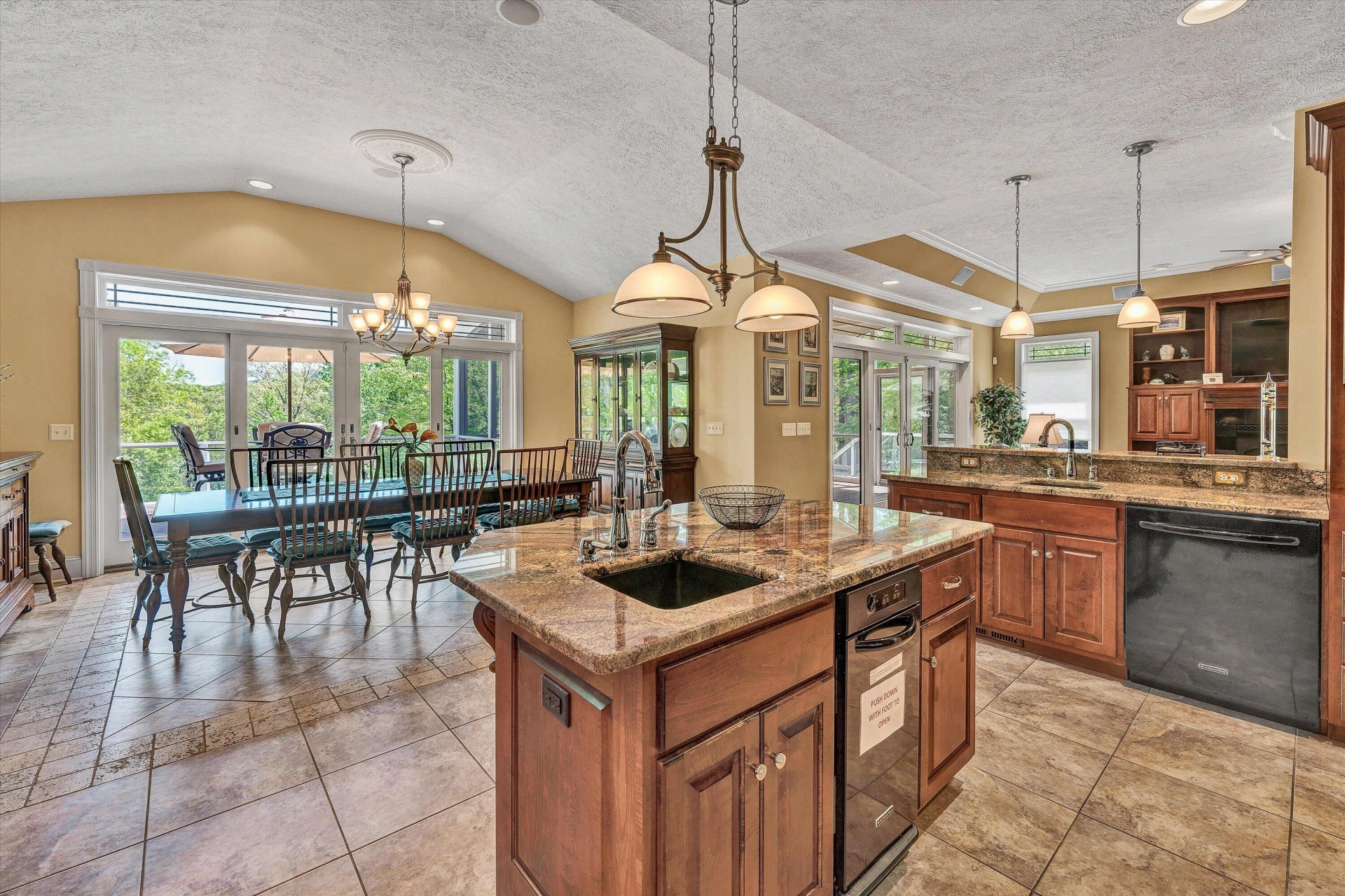 250 Deerwood DR - Photo 36