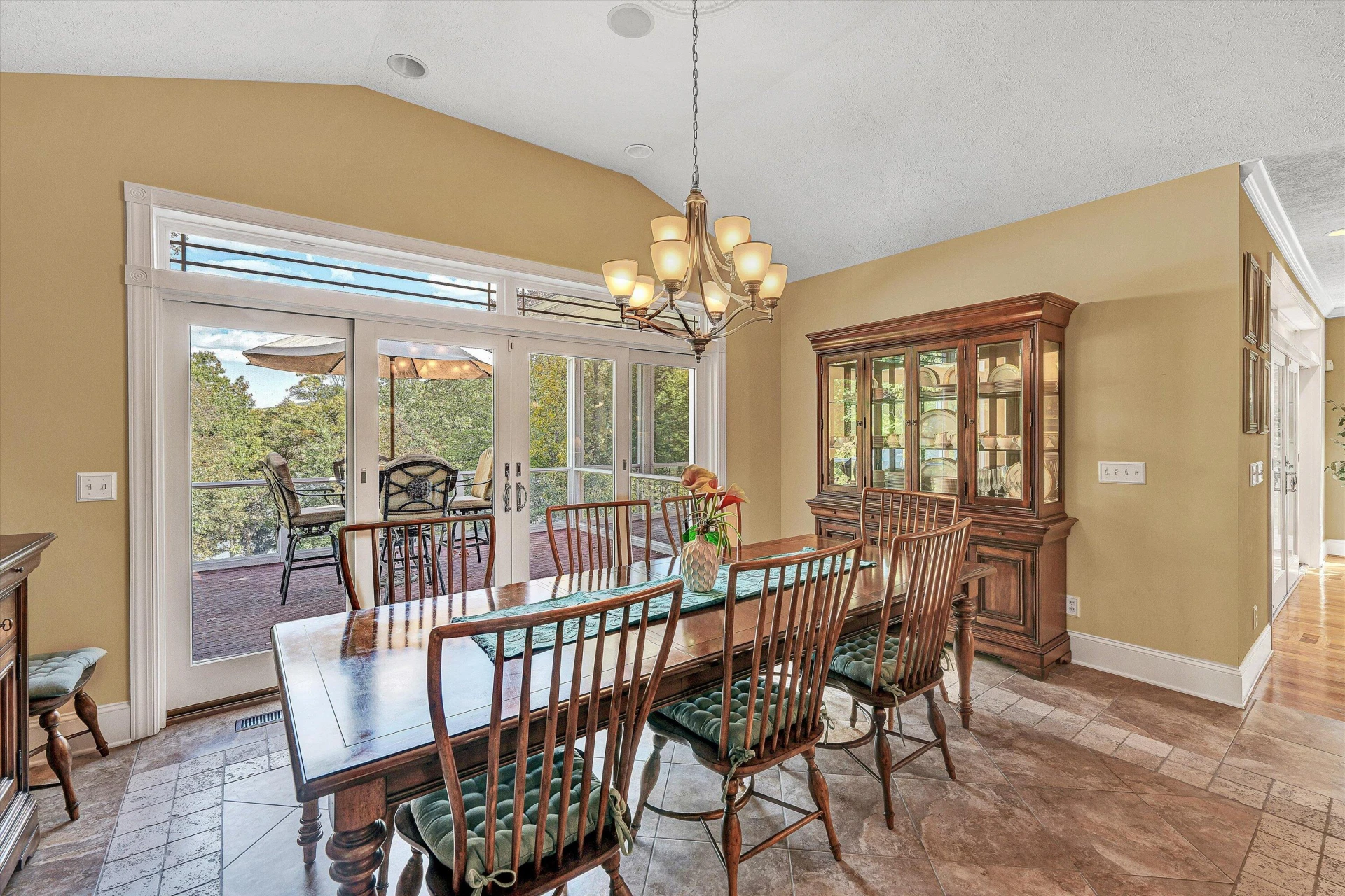 250 Deerwood DR - Photo 37
