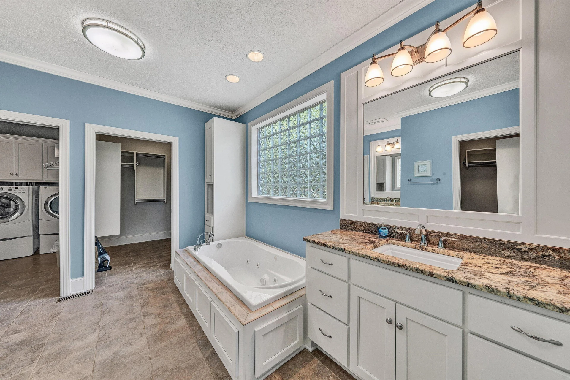 250 Deerwood DR - Photo 46