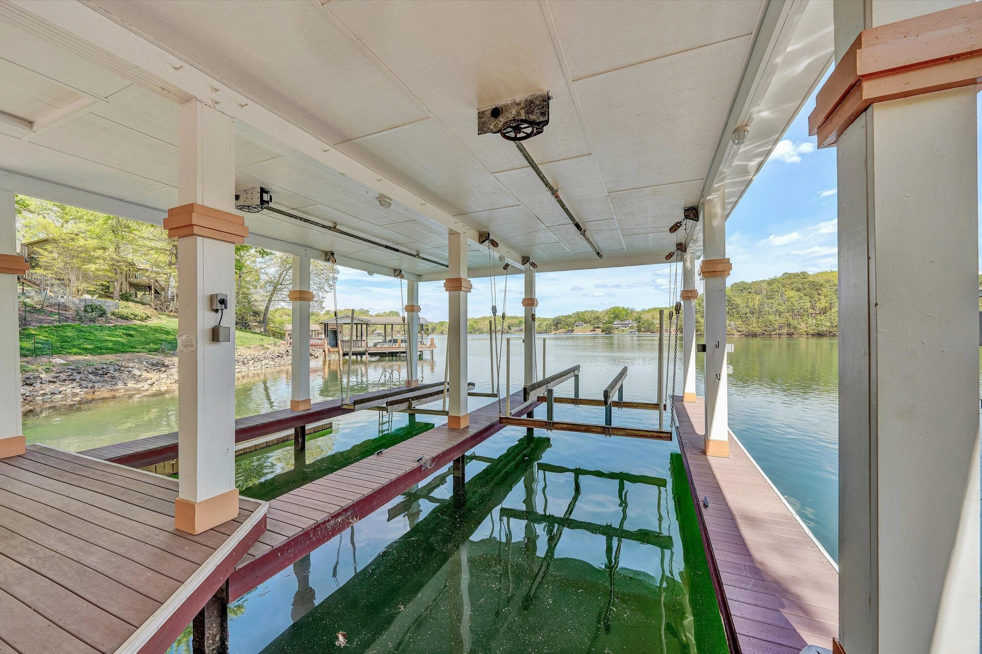 250 Deerwood DR - Photo 96