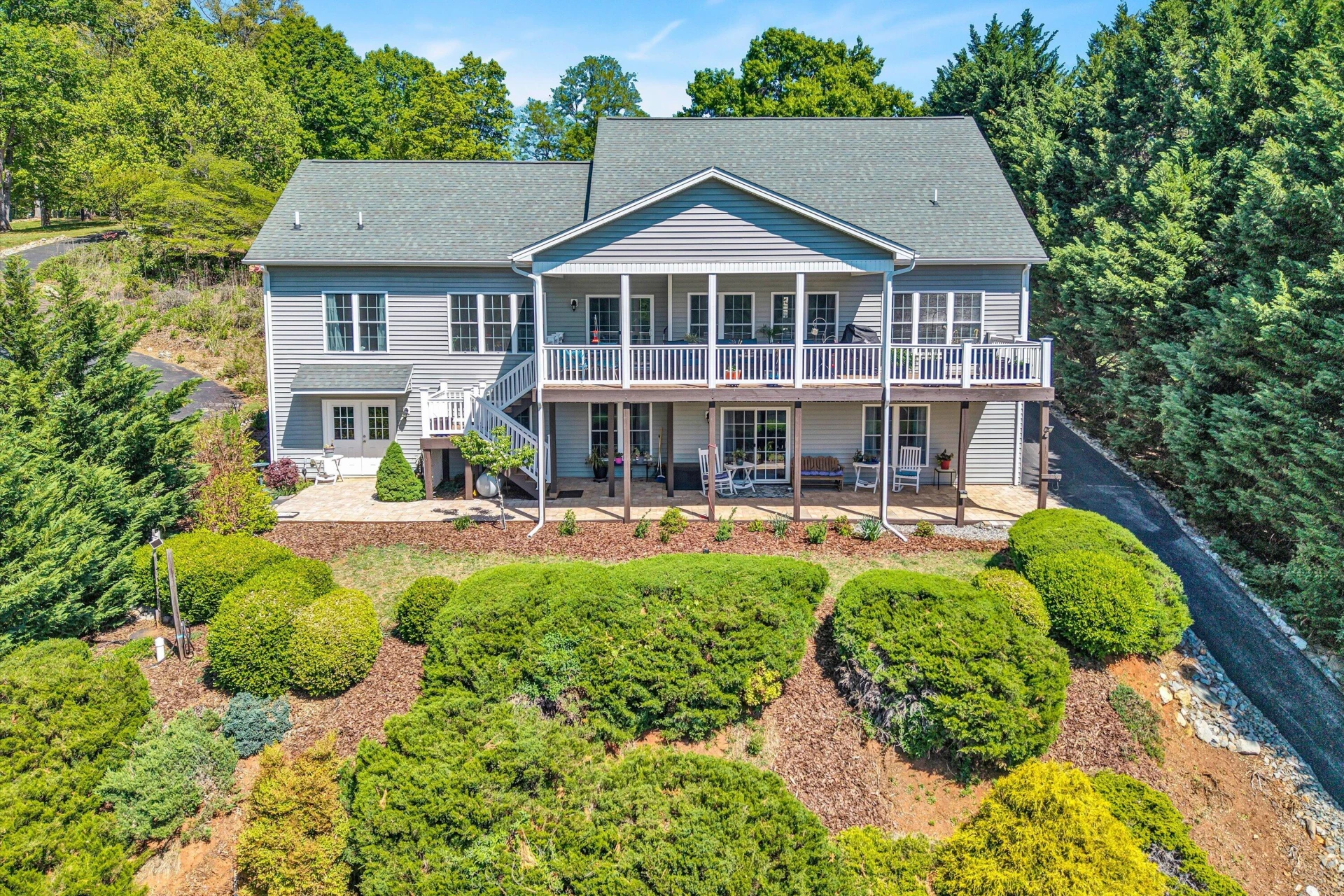 400 Sourwood DR - Photo 13