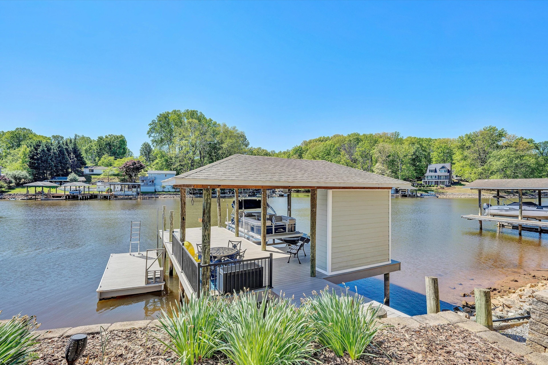 400 Sourwood DR - Photo 57