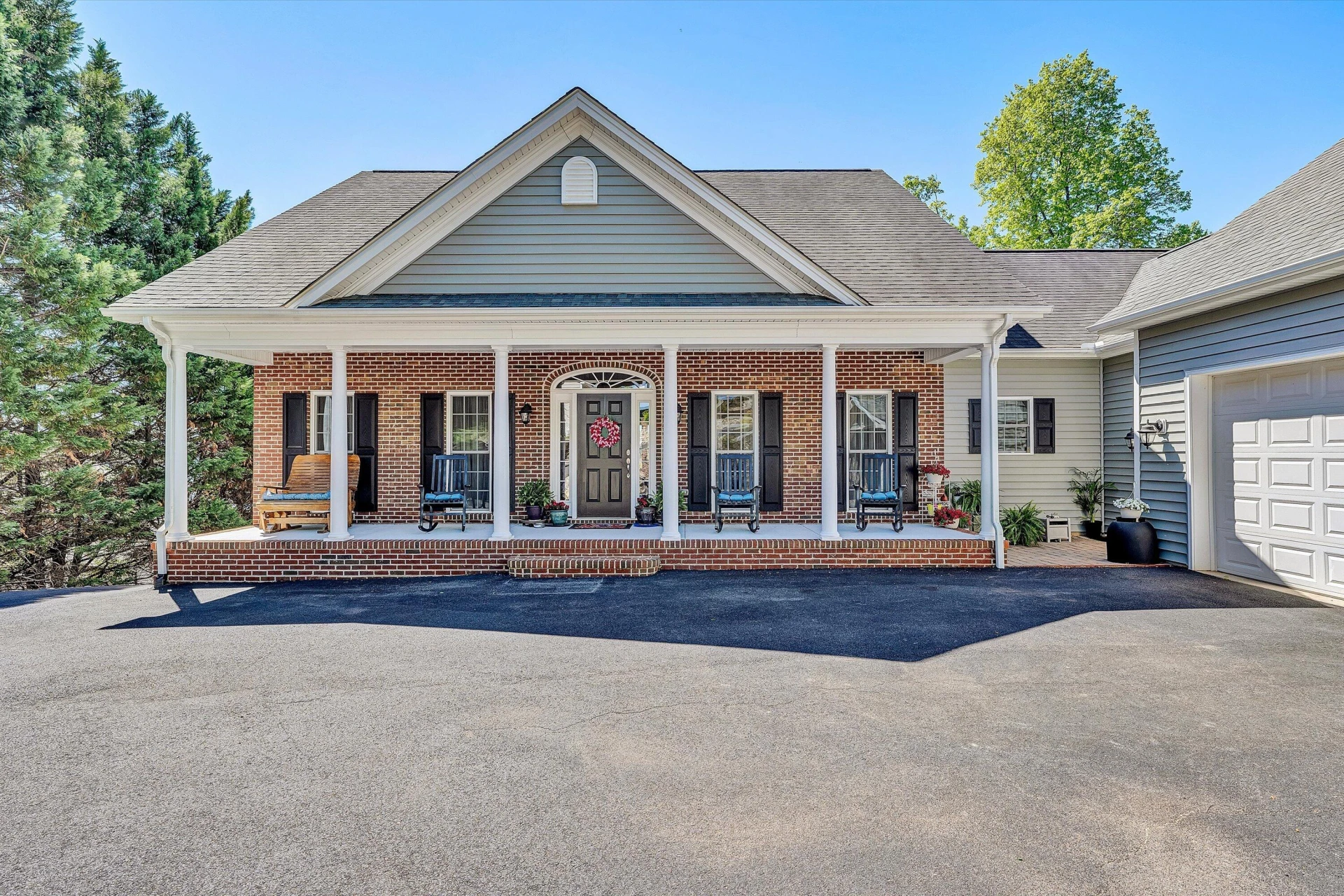 400 Sourwood DR - Photo 6