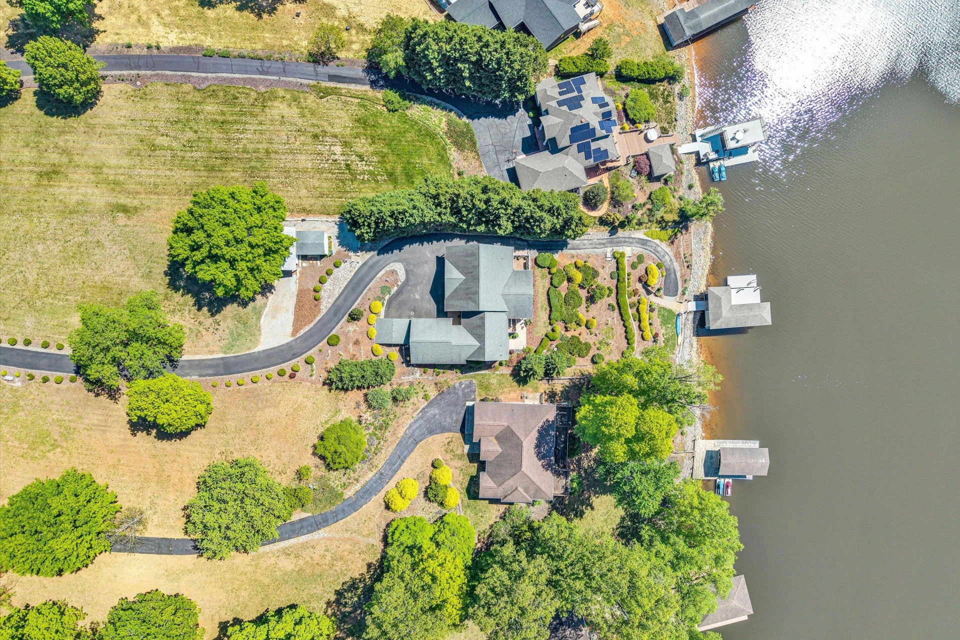 400 Sourwood DR - Photo 9