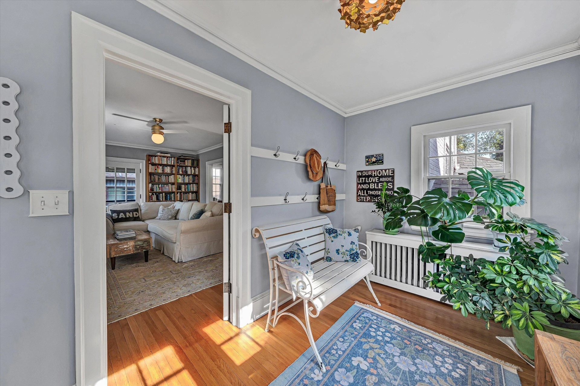 1819 Windsor AVE - Photo 12