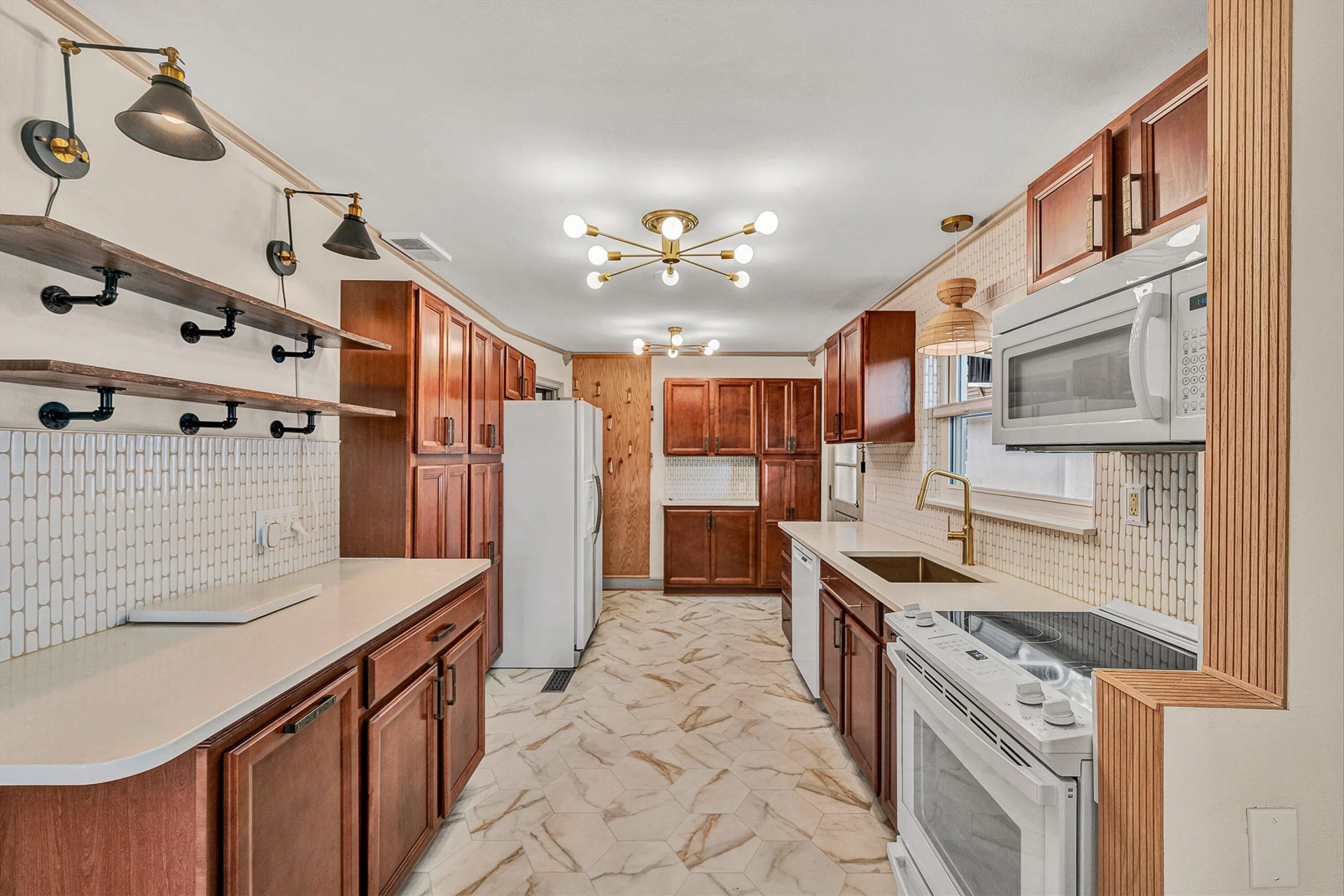 3337 Woodland DR - Photo 11