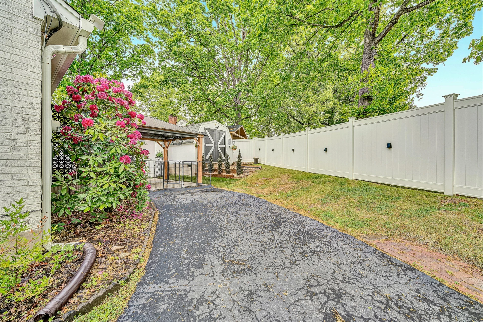 3337 Woodland DR - Photo 21