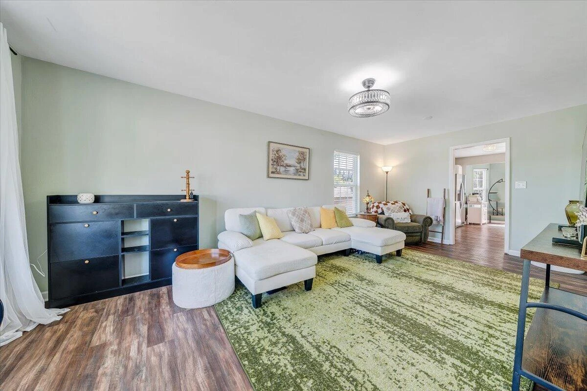 4626 Nevis DR - Photo 18